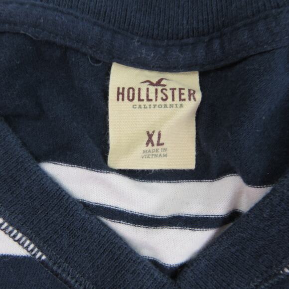 Y2k Hollister Navy & White Striped V-Neck T-Shirt with Embroidered Logo - Picture 5 of 7